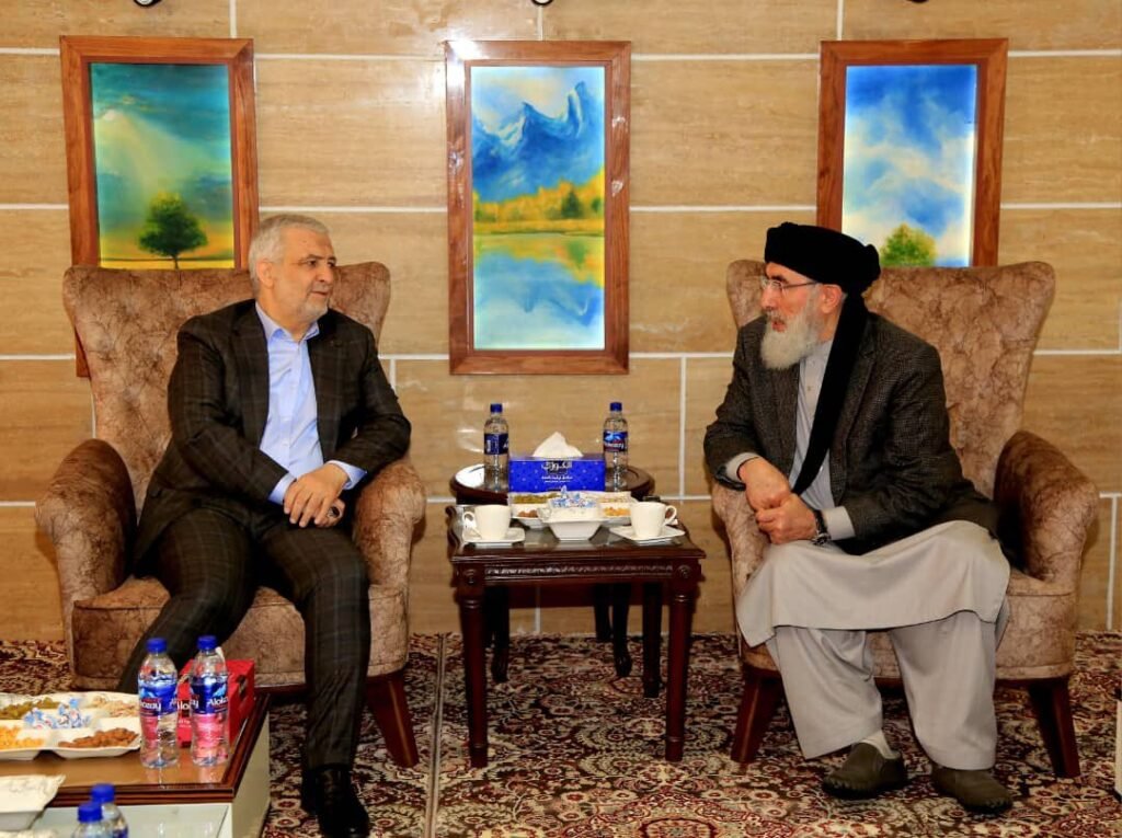 دیدار کاظمی قمی با گلبدین حکمتیار در کابل
